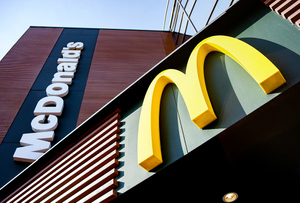 Более 10 московских ресторанов McDonald's продолжают работать по франшизе