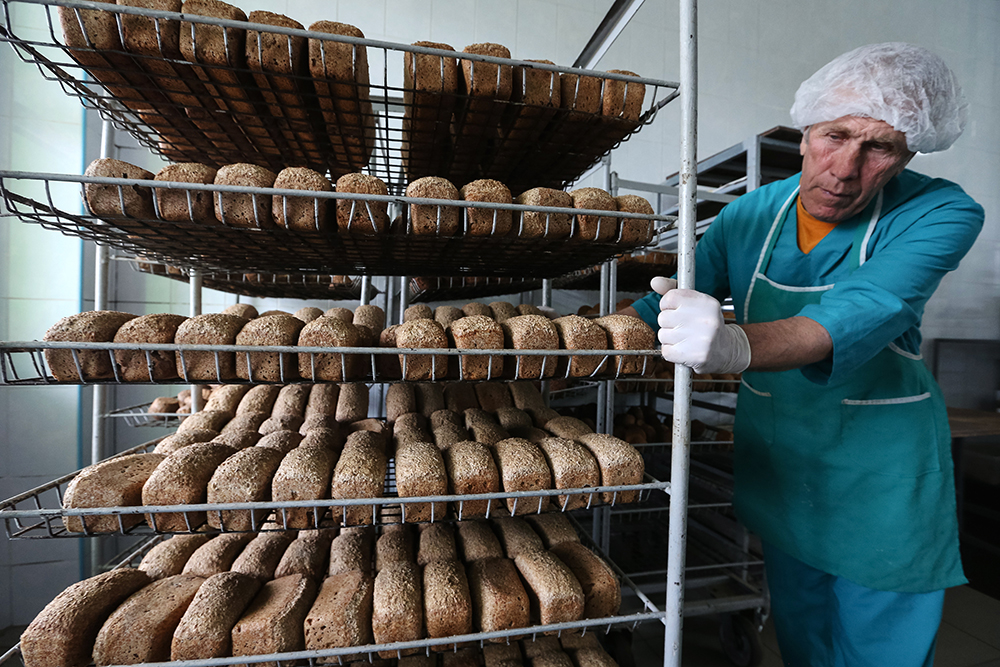 Производство цельнозернового хлеба. Фото © ТАСС / Александр Рюмин
