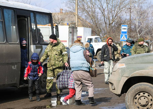 Минобороны РФ: Жители Мариуполя отказываются ехать на подконтрольные Киеву территории