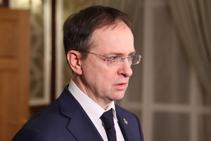 Мединский: РФ и Украина находятся "где-то на полпути" в переговорах по демилитаризации