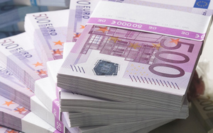 Евросоюз запретил продавать, поставлять, экспортировать в РФ банкноты евро