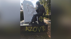 СК РФ возбудит дело из-за осквернения вандалами памятника советским воинам в Греции