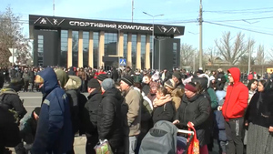 "Спасибо вам!": Российские военные доставили 20 тонн гумпомощи в Мелитополь