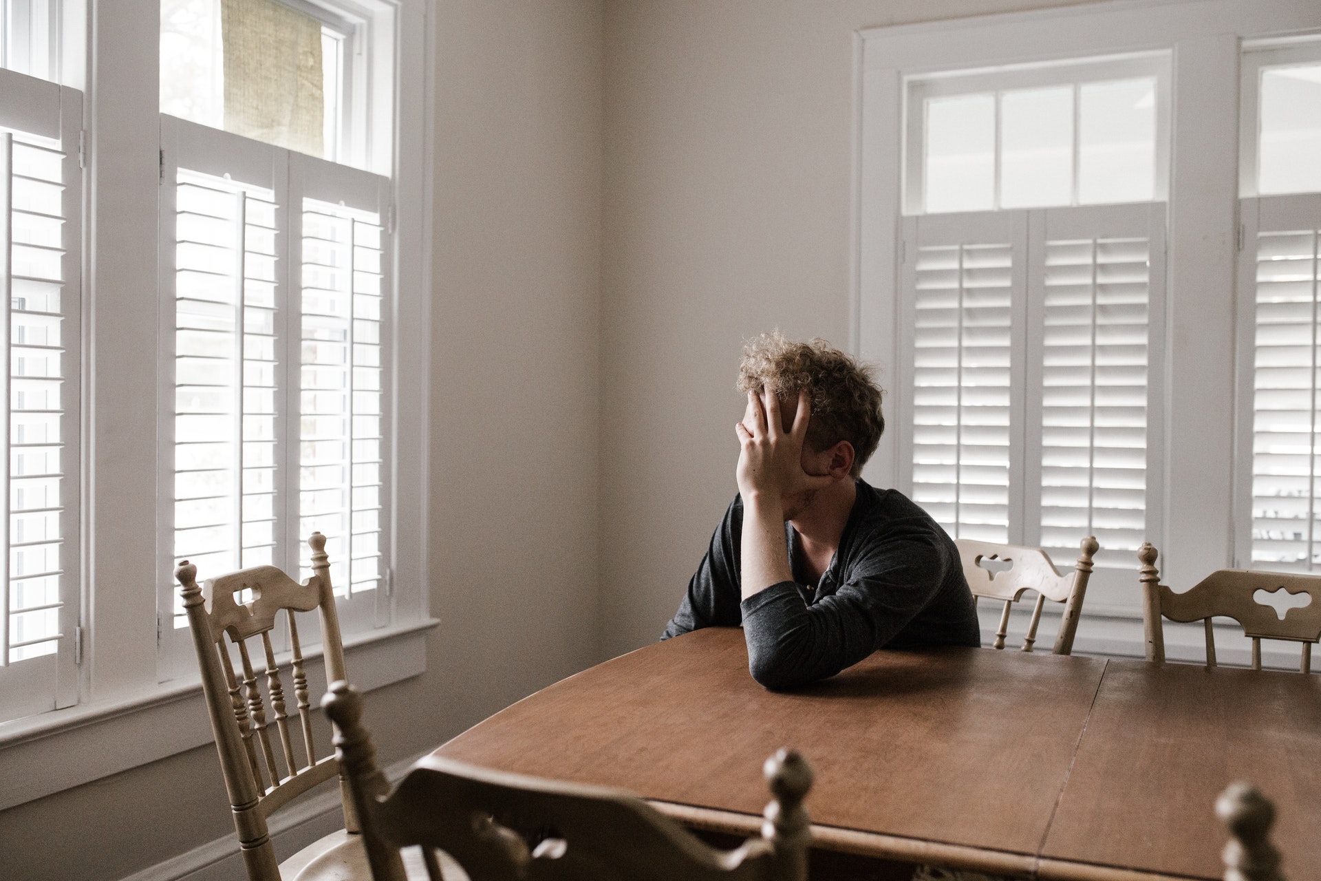 Человек с психическим расстройством перестаёт ухаживать за собой. Фото © Pexels
