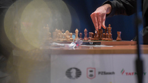 Песков назвал "вряд ли возможным" создание новой шахматной федерации вместо ФИДЕ