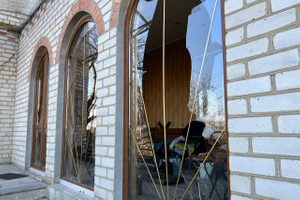 Дыры вместо стен, разбитые машины: Белгородский губернатор показал последствия обстрела Журавлёвки со стороны ВСУ