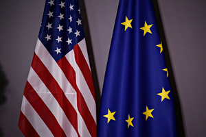США и ЕС обсудили готовность ввести дополнительные санкции против России