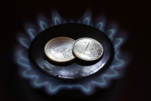 Аналитик Танкаев — о планах ЕС запретить покупать у России газ за рубли: Им деваться некуда!