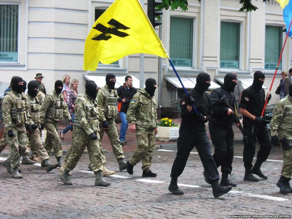 Нацисты на улицах Киева. Фото © livejournal