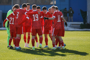 Сборная России по футболу может провести в сентябре товарищеский матч с Киргизией