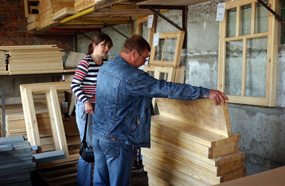 Продажа строительных материалов. Фото © ТАСС / Владимир Зинин