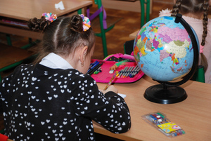 "Единая Россия" и Минпросвещения проконтролируют выполнение программ капремонта школ