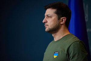 Сенатор Цеков заявил, что Украиной управляет не Зеленский, а военные