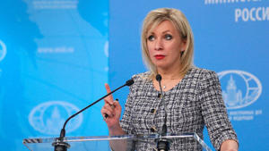 Захарова: Люди гибнут, а делегация Украины подбирает для переговоров место покомфортнее