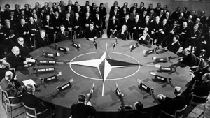 Для чего СССР просился в НАТО и что скрывалось за политической игрой Сталина