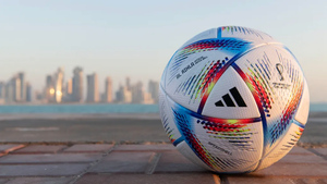 ФИФА представила официальный мяч ЧМ по футболу в Катаре