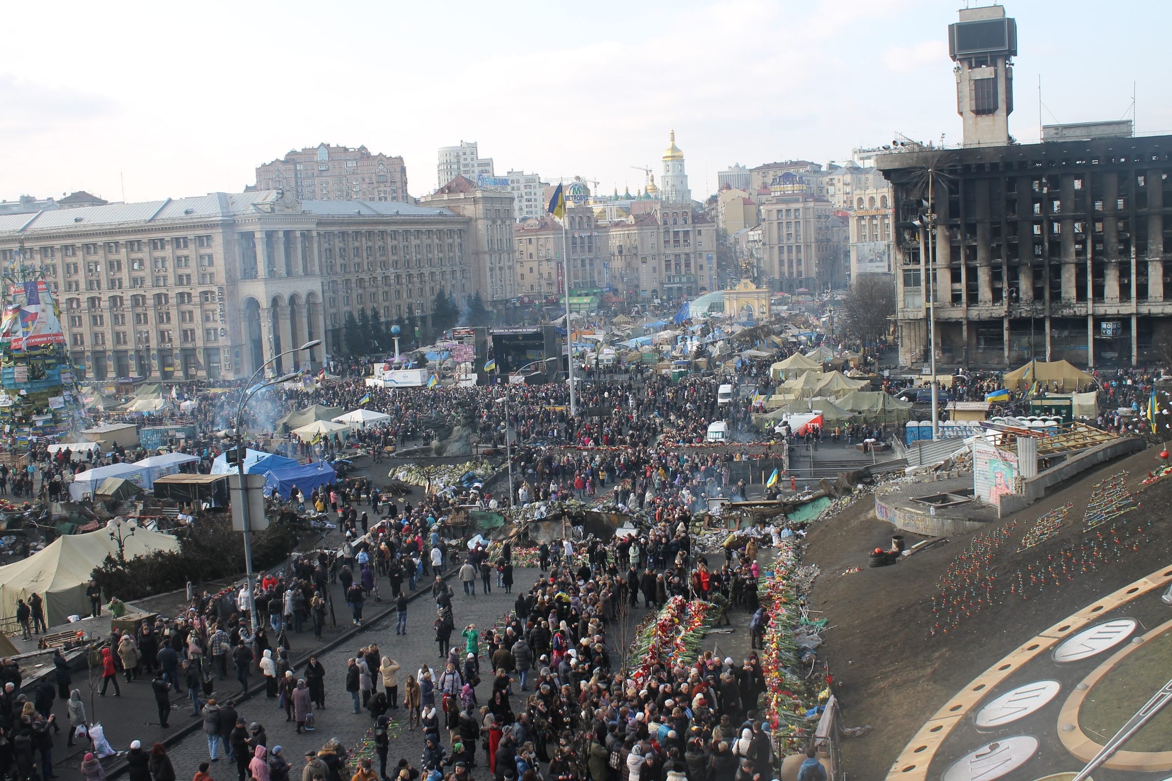 Площадь Независимости после боёв в феврале 2014 года. Фото © Wikipedia