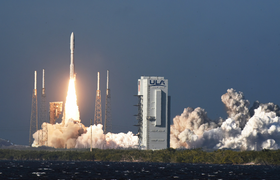 Ракета United Launch Alliance Atlas V. Обложка © Getty Images / Paul Hennessy / SOPA Images / LightRocket 