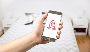 Сервис съёма жилья Airbnb приостановил работу в России и Белоруссии