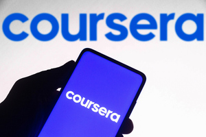 Coursera приостанавливает работу в России