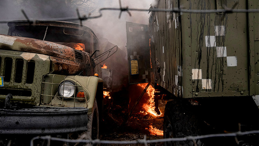 Обложка © ТАСС / AP / Evgeniy Maloletka