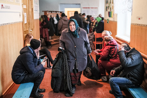 ДНР эвакуировала из Мариуполя более 300 мирных жителей