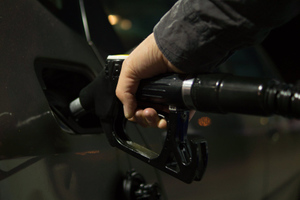 Цена на бензин в США обновила исторический максимум