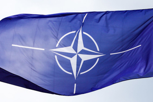 Во Франции задумались о выходе из НАТО на фоне ситуации на Украине