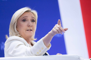 Кандидат в президенты Франции назвала "совершением харакири" вероятный отказ ЕС от нефти РФ