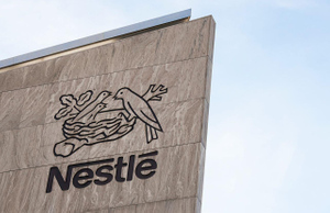 Nestle временно прекращает инвестиции на территории России