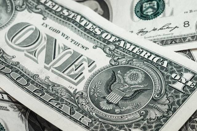 Аналитик Кочетков назвал доллар главным оружием США в борьбе за мировое господство