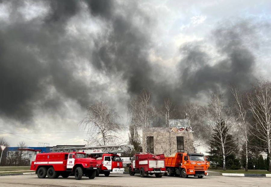 Завершение локализации пожара нефтебазы в Белгородской области. Фото © Telegram-канал губернатора Белгородской области