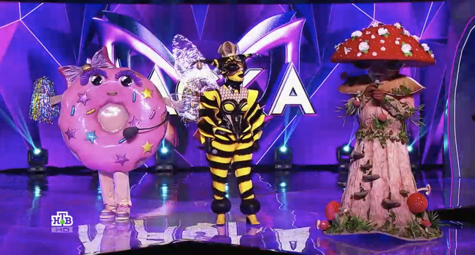 Маска эфир от 10.03 2024. Шоу маска. Шоу маска костюмы. Шоу маска Пчелка.