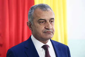 Бибилов сообщил о выходе с Гаглоевым во второй тур выборов главы Южной Осетии