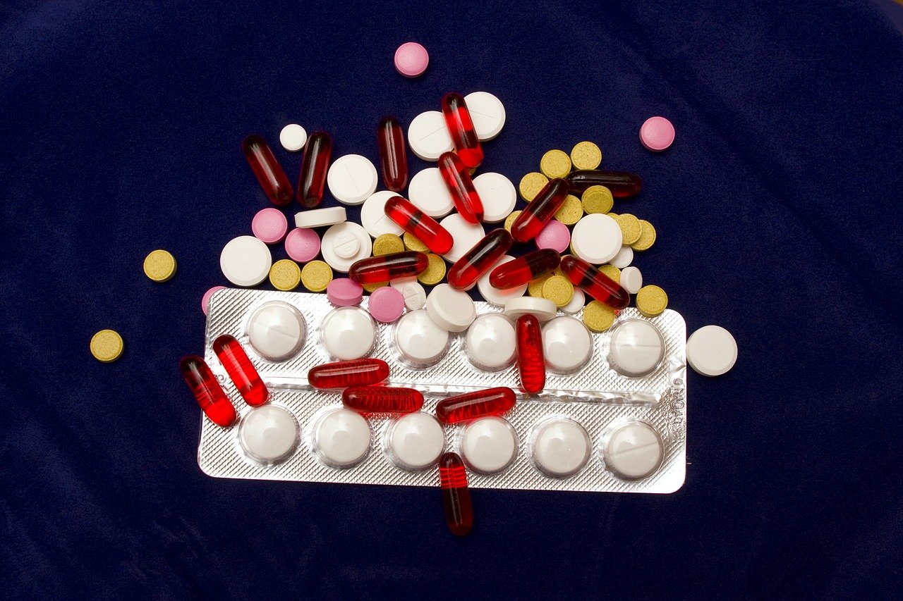 Мурашко заявил, что запасы лекарств для льготников сформированы более чем на 8–12 месяцев