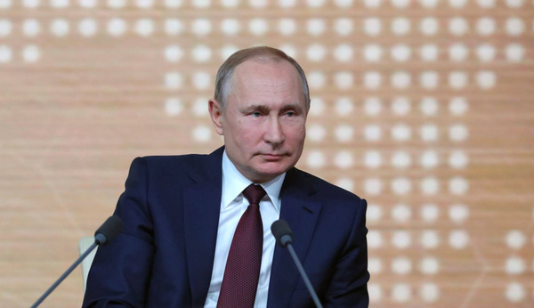 Путин: Запад не понимает, что в сложных условиях русский народ только сплачивается