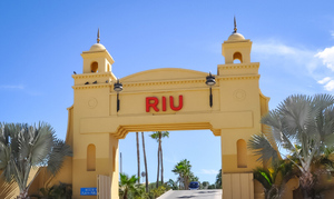 Отели испанской сети RIU не будут принимать российских туристов