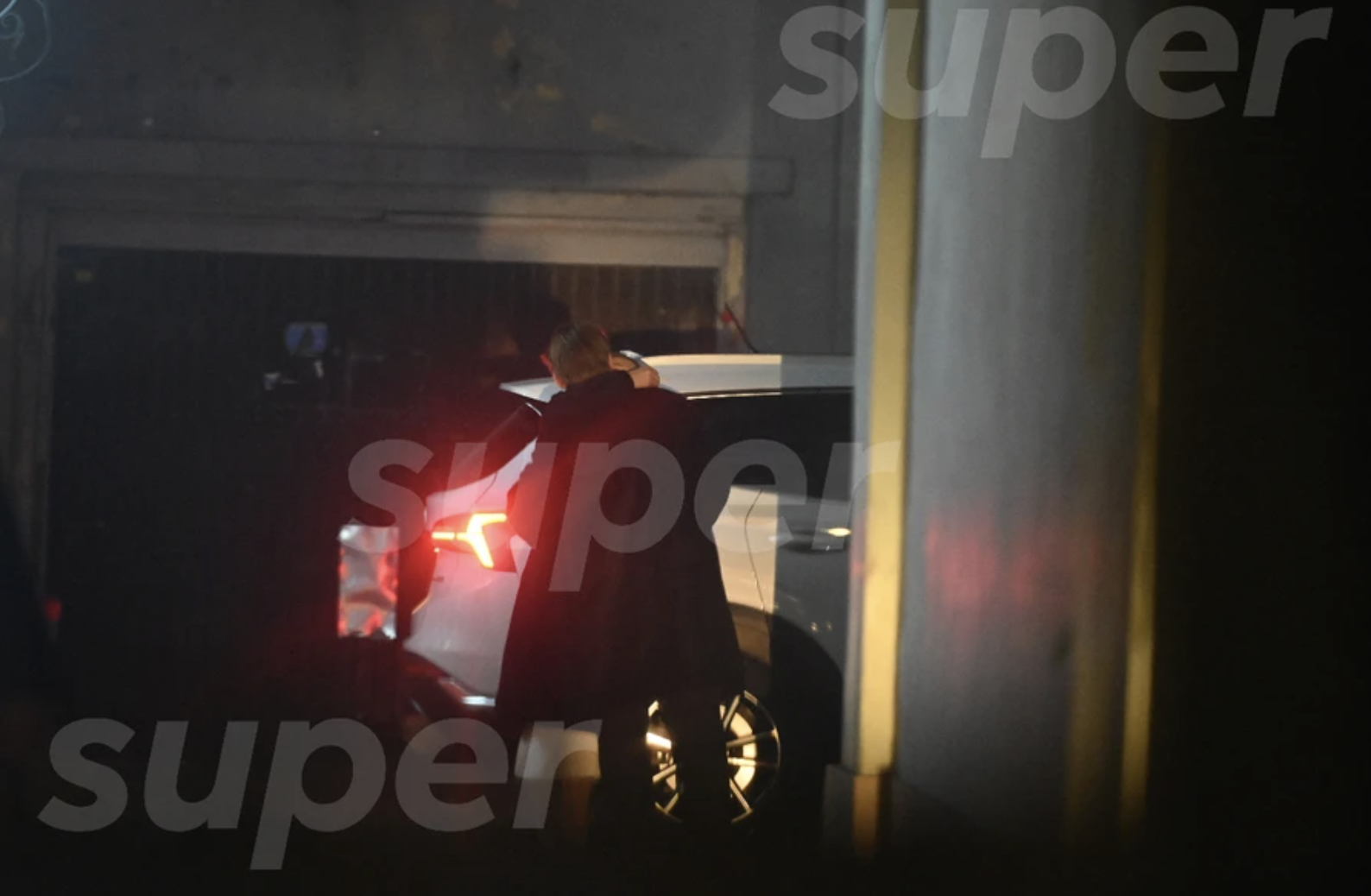 Кристину Асмус застали в объятиях бойфренда Романа Евдокимова. Фото © Super.ru