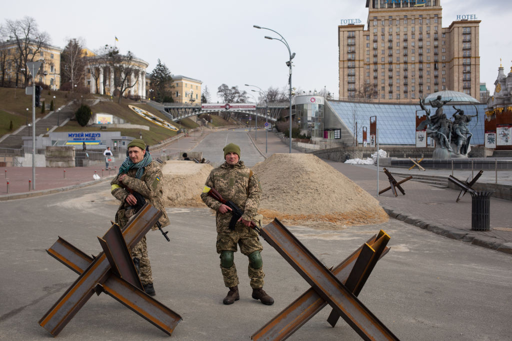 В Киеве сократили время действия комендантского часа