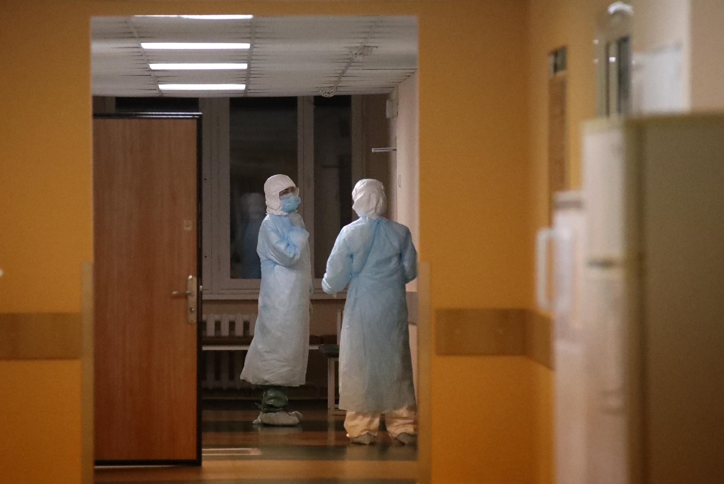 Медицинские работники в больнице Минска. Фото © ТАСС / ЕРА / TATYANA ZENKOVICH