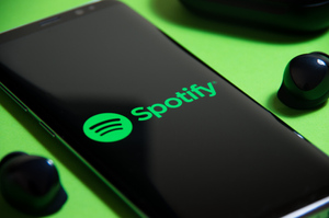 Spotify удалено из App Store для пользователей из России