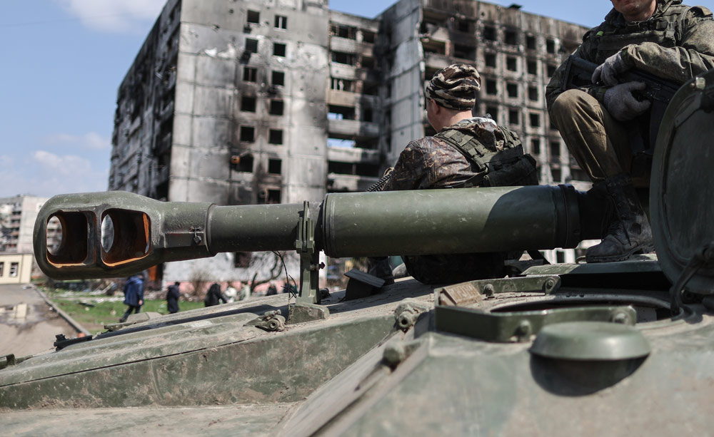 Путин присвоил 64-й отдельной мотострелковой бригаде почётное наименование гвардейская
