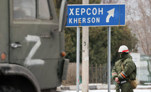 Российские военные обнаружили в Херсоне схрон с оружием и боеприпасами