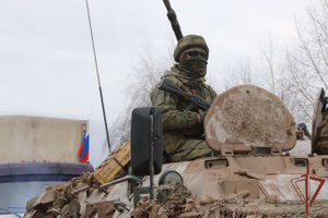 Бойцы Росгвардии пресекли попытку теракта в месте выдачи гумпомощи под Киевом
