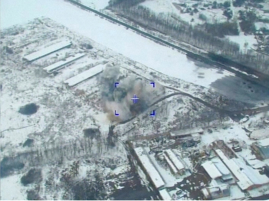 Кадр уничтожения подземного склада ВСУ с помощью комплекса "Кинжал". Фото © Минобороны России