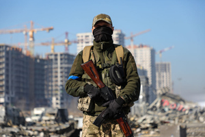 МО РФ: Бойцы теробороны Украины раздают жителям Николаева наркотики и оружие
