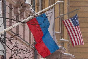Посольство РФ призвало США отказаться от "бесплодного курса на блокаду и санкции"