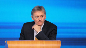Песков: Вопрос ежеквартального увеличения МРОТ и соцвыплат находится на повестке Кремля