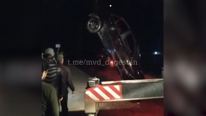 Три подростка погибли в Дагестане при падении машины в реку