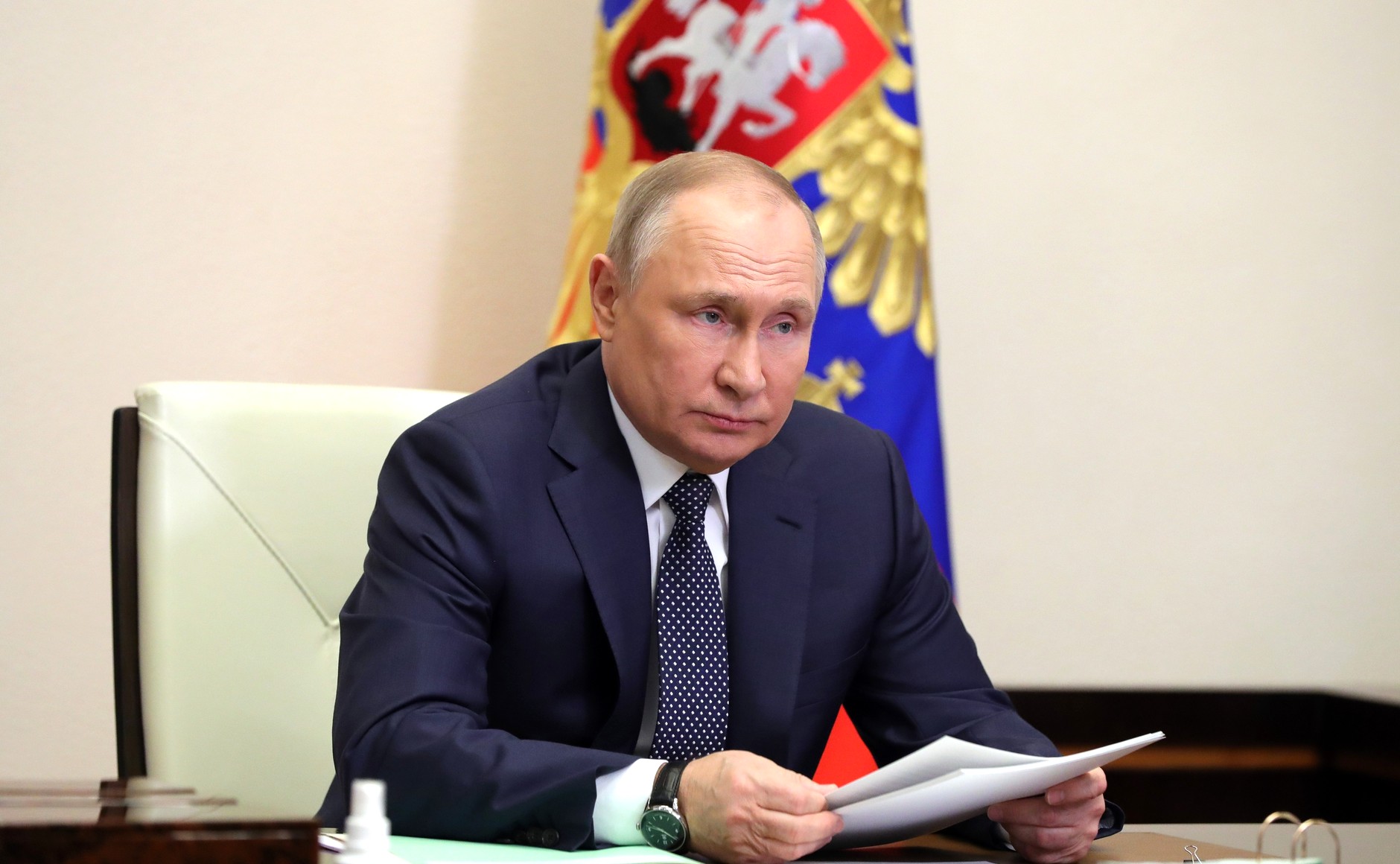 Путин ввёл уровень повышенной готовности в части регионов ЦФО и ЮФО